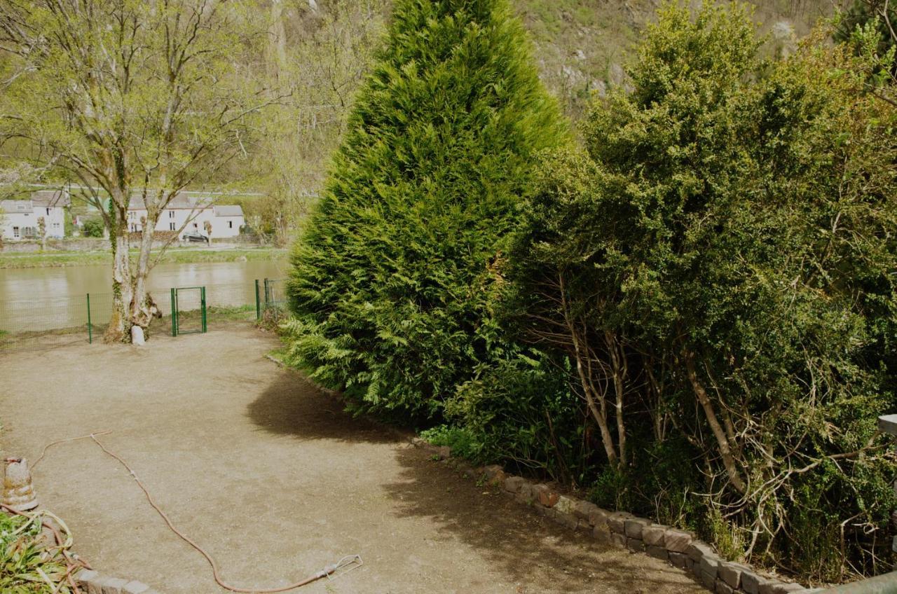 Le Doux Rivage, Proche De Charleville, Jardin Et Acces A La Voie Verte Joigny-sur-Meuse Exterior photo